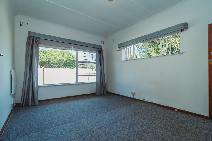3 Bedroom Property for Sale in Loerie Park Western Cape